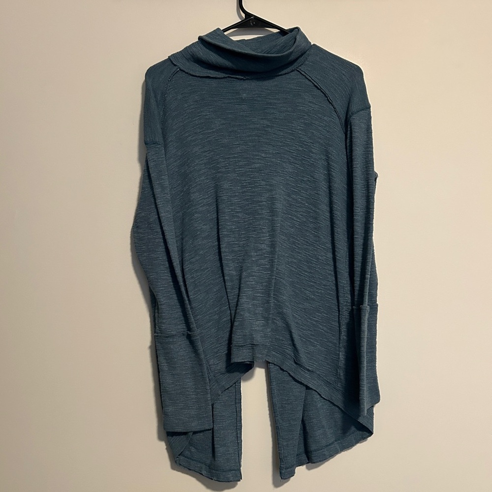 We The Free Blue turtleneck Neck Top Open Back Boho Fringe Size Medium